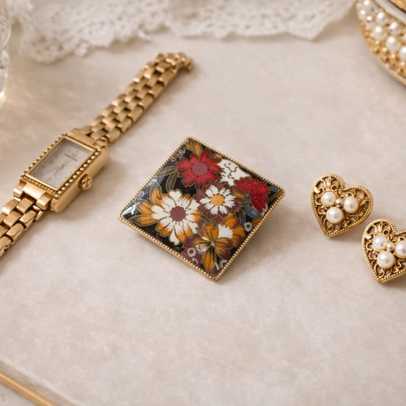 Handmade Jewelry - SOLD Vintage Floral Enamel Brooch Square Gold Tone Wildflower Pin